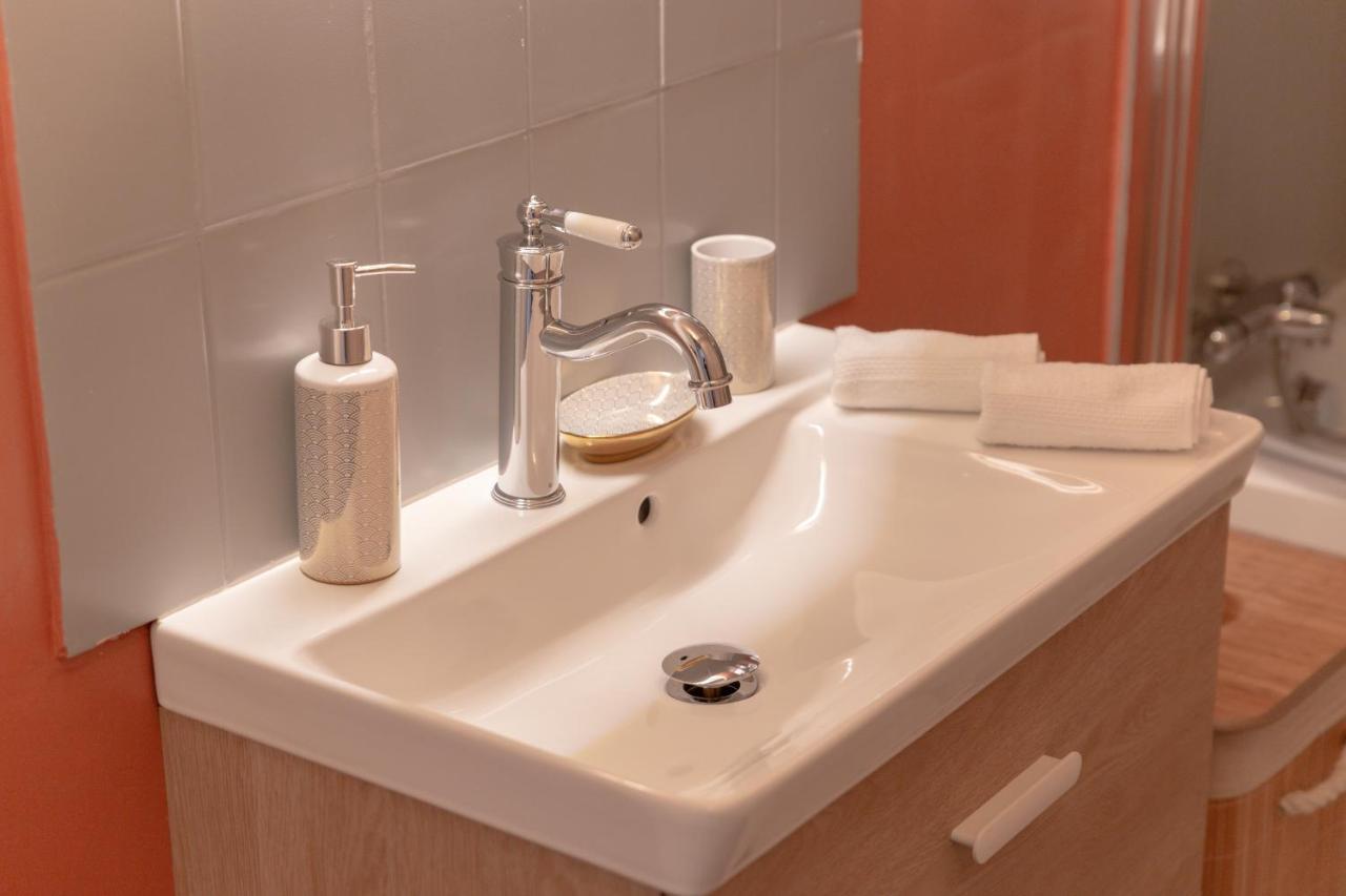 Studio Hotel - Lit King Size - Parking - Wifi - Proche Cdg Livry-Gargan Εξωτερικό φωτογραφία
